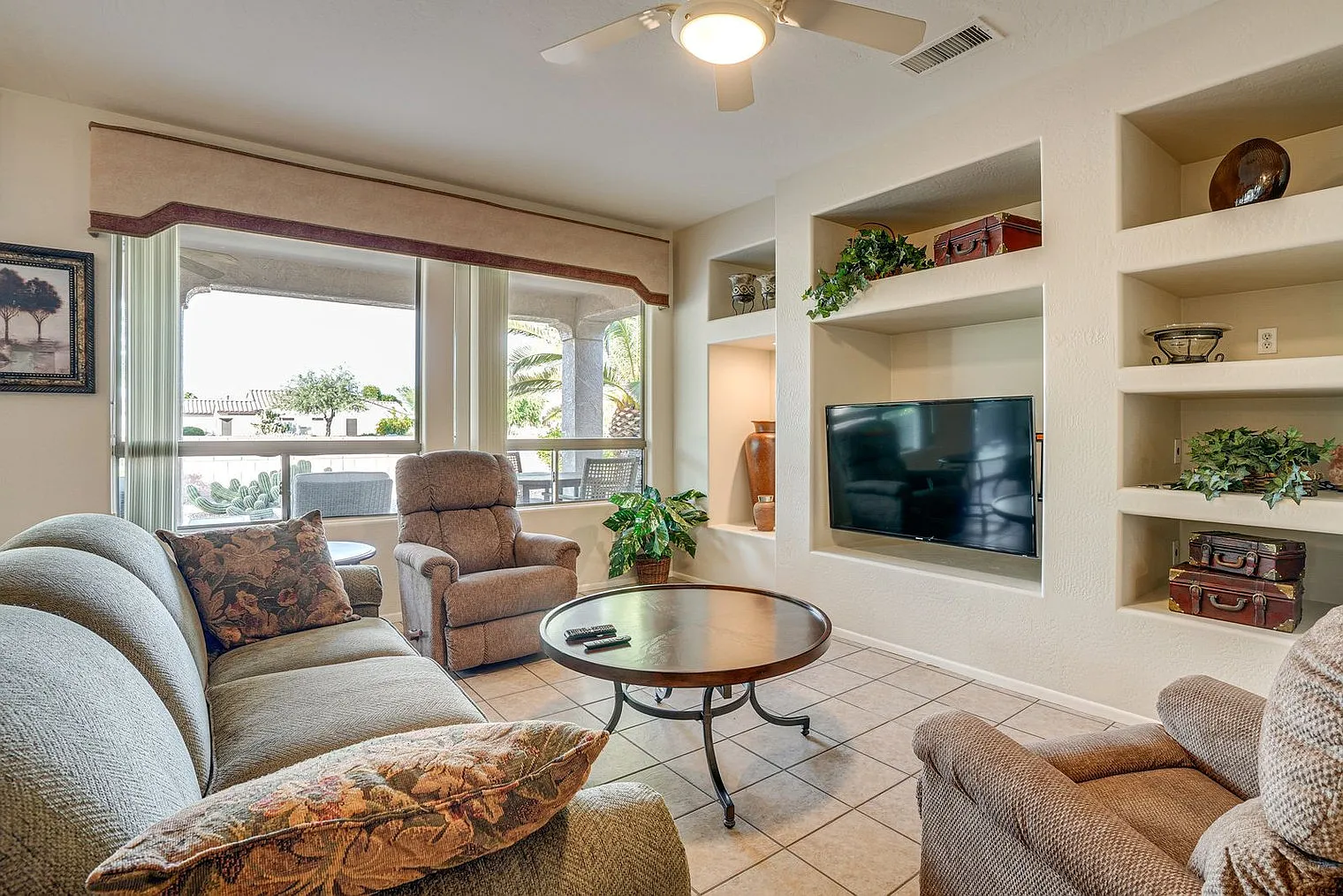 2 bed, 2.0 bath, 1894 sqft, $4,058 — Photo 4