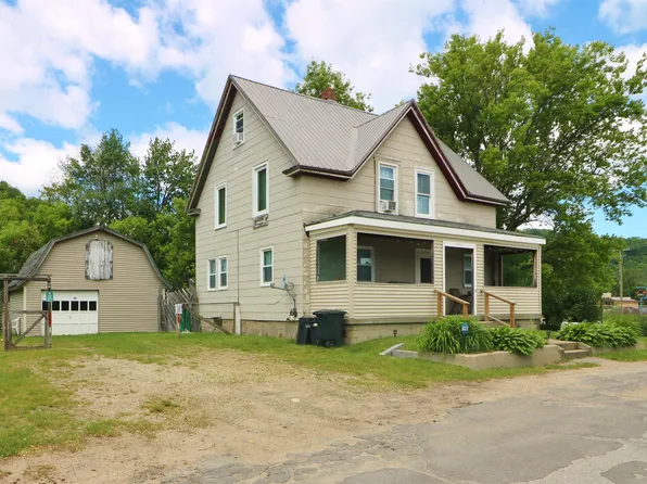 913 6th Avenue, Berlin, NH 03570
