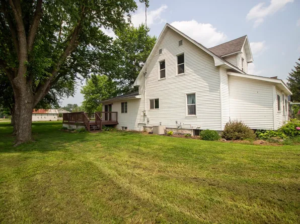 207 Lafollette St, Blue River, WI 53518