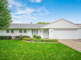 2607 Campbell St, Joliet, IL 60435