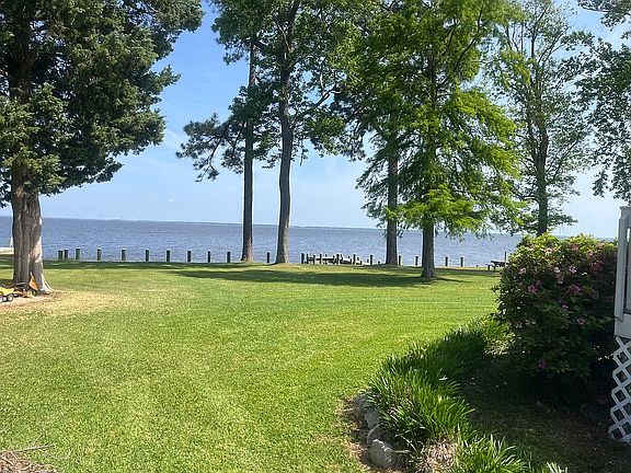 4th image of 82 Cypress Shores Rd W