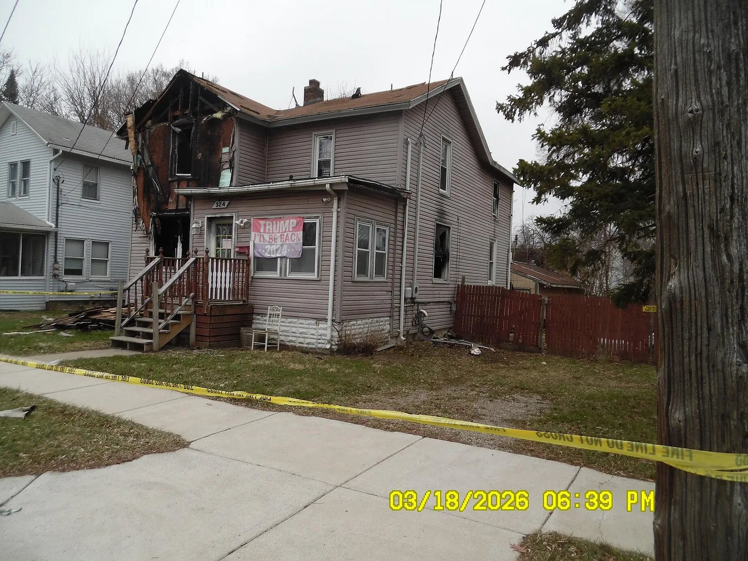 324 Clinton St photo 1