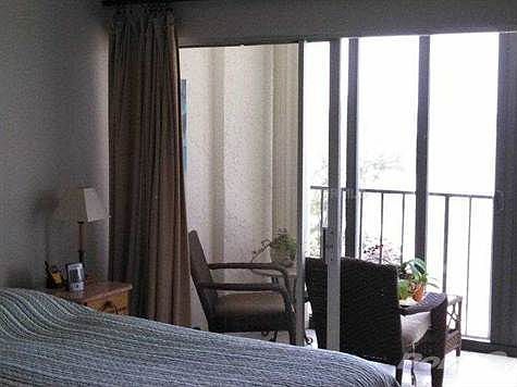 5th image of 19 Whispering Sands Dr APT 704