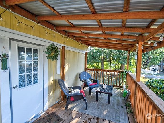 2nd image of 17942 158th Avenue SE