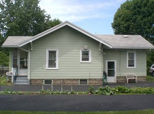 398 Bleacker Rd, Rochester, NY 14609