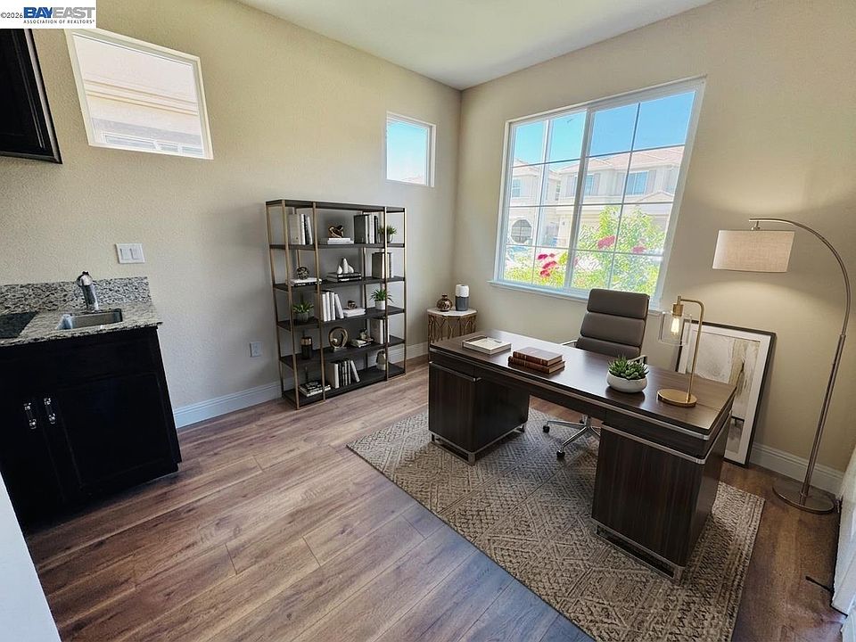 1st image of 36 Greystone Pl