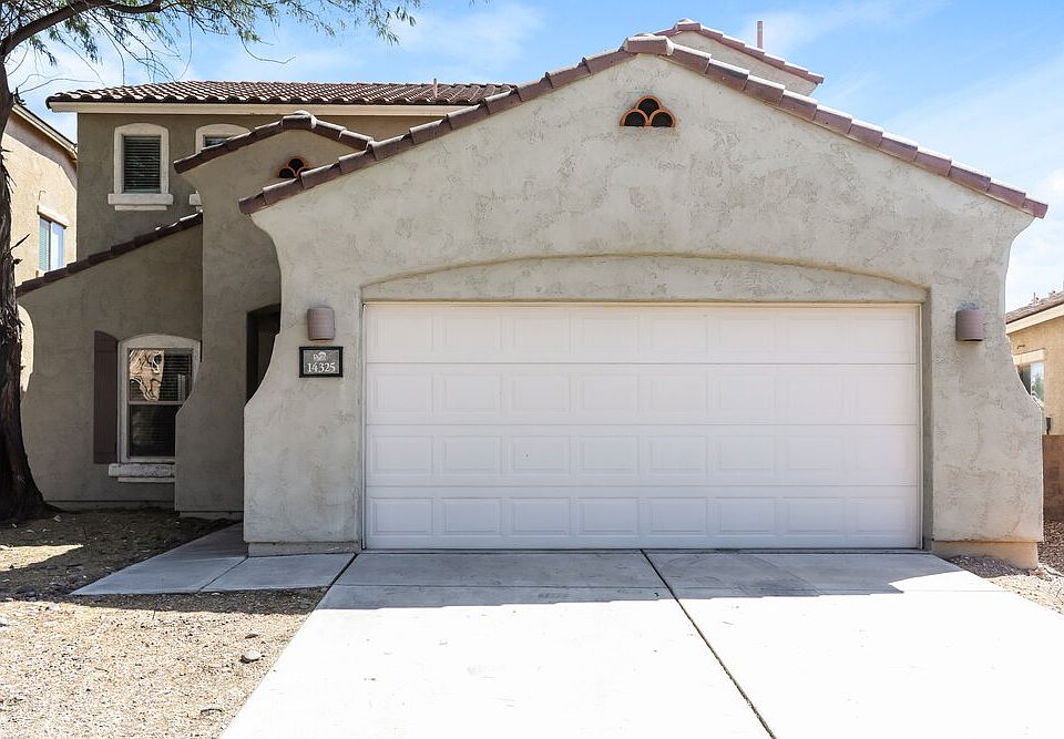 1st image of 14325 S Via Del Moro