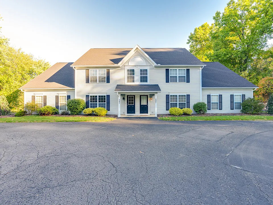 547 Moore Rd #5
