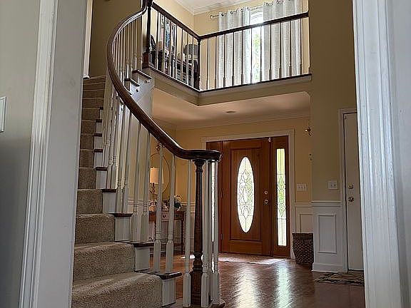 3rd image of 25 Amberwood Ln