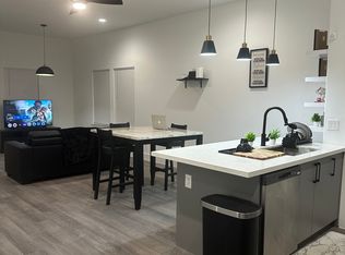 3230 Reeves St, Houston, TX 77004