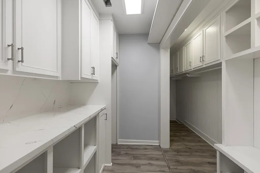 4 bed, 3.5 bath, 10 sqft, $2,750 — Photo 3