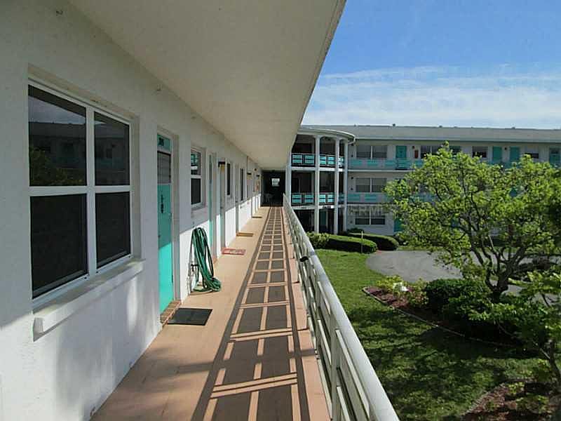 1st image of 1900 59th Ave N APT 204