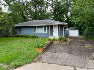 415 Washington Ave S, Hopkins, MN 55343