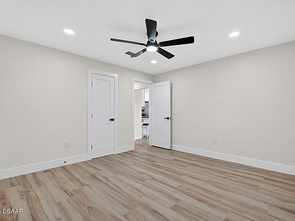 4th image of 553 Calhoun St