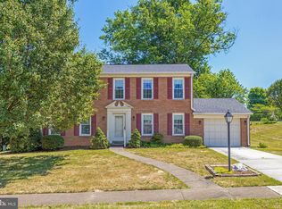 1835 Clifdale Ct, Vienna, VA 22182