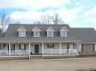303 Perritt Cv, Florence, AL 35634