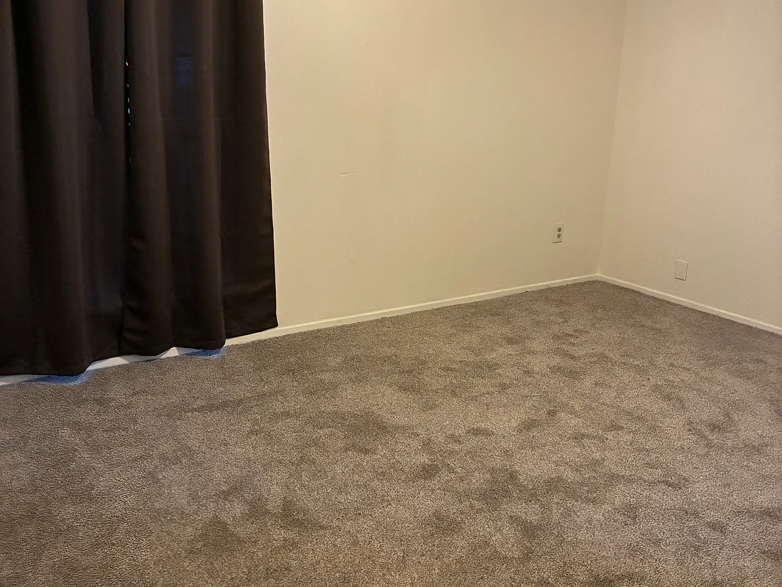 3 bed, 1250 sqft, $1,400 — Photo 3