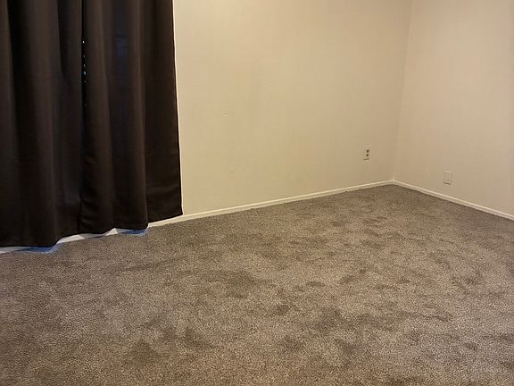 3rd image of 5023 E Ridge Creek Dr