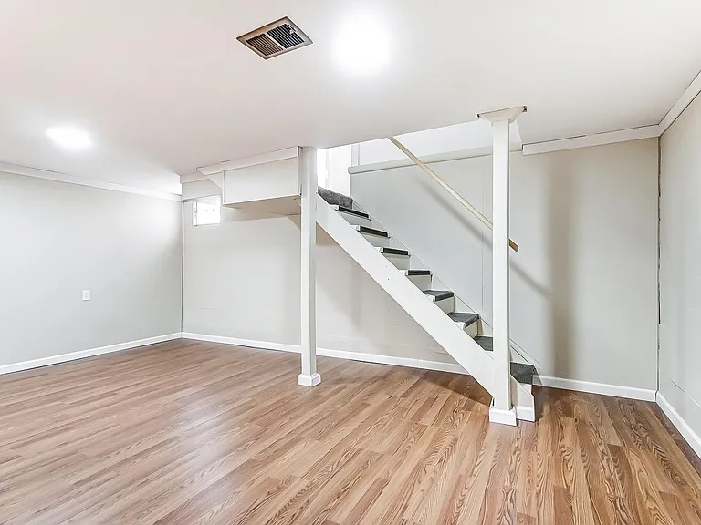 71 Lucas Dr — Photo 48