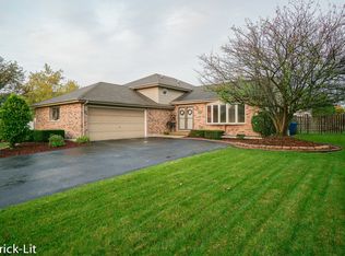 672 Bishops Gate, New Lenox, IL 60451