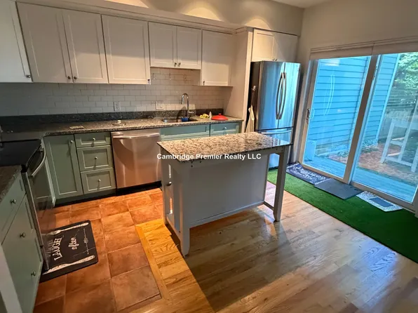 189 Richdale Ave APT B3, Cambridge, MA 02140