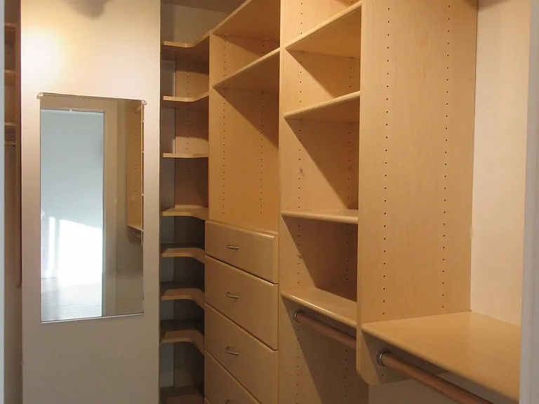 Walk-in closet