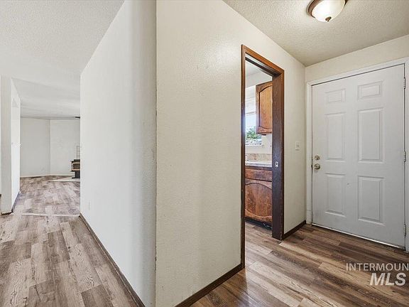 5th image of 3322 S Centennial Pl