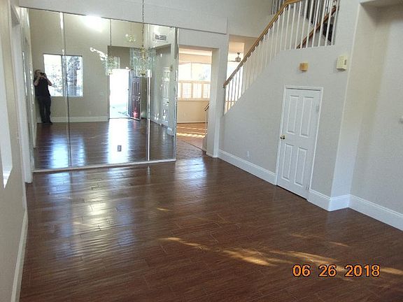 5th image of 40005 Lafayette Dr