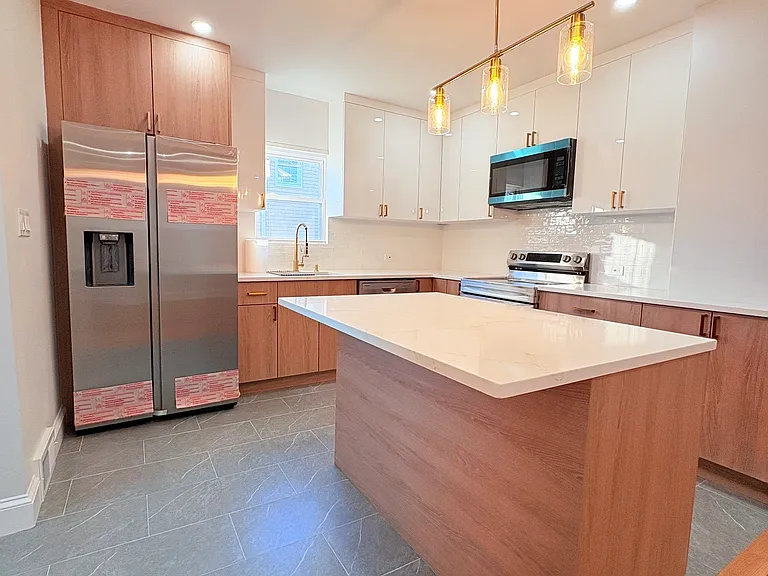 172 Swanson Ave — Photo 3