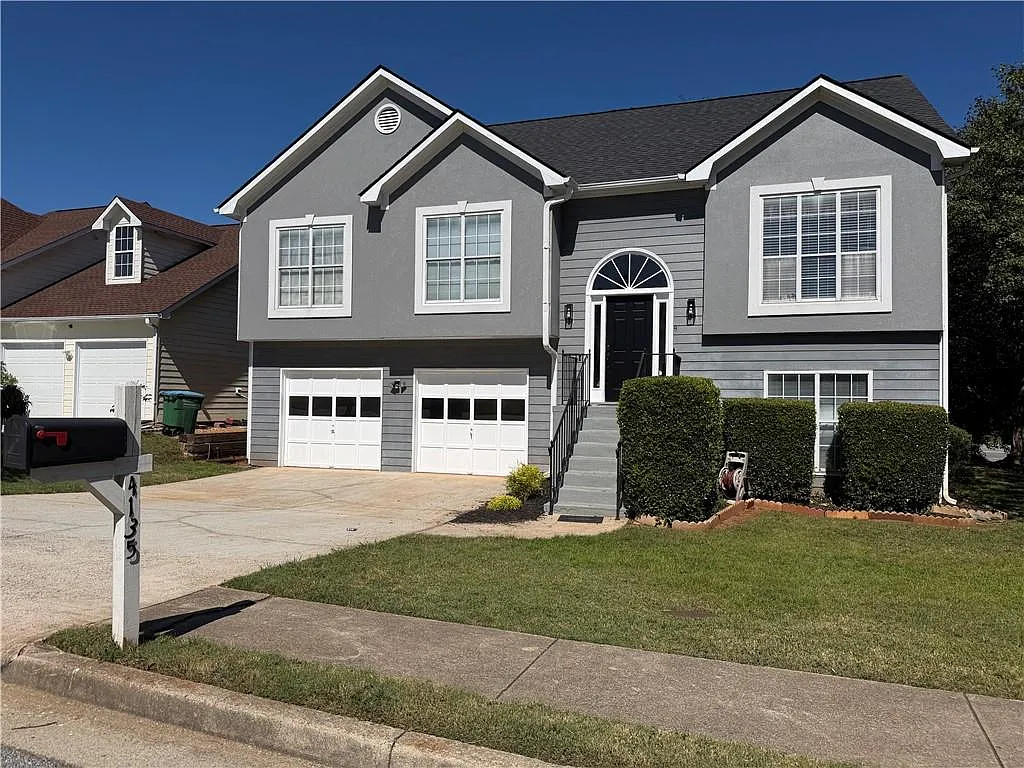 5 bed, 3.0 bath, $2,800 — Photo 2