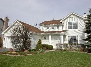 6171 Providence Dr, Carpentersville, IL 60110