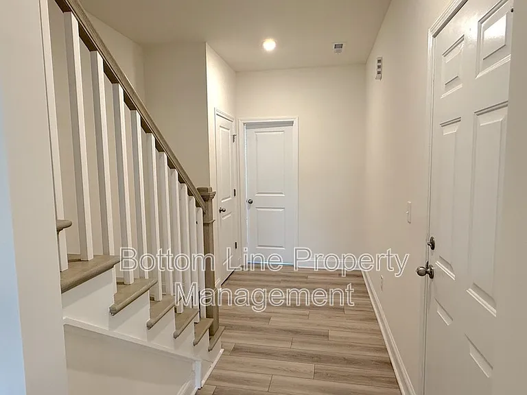 1520 Cedar Tree Dr — Photo 7