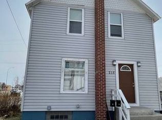 215 6th Ave NE, Devils Lake, ND 58301