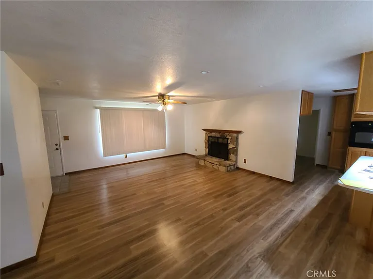 13881 Jicarilla Rd — Photo 2