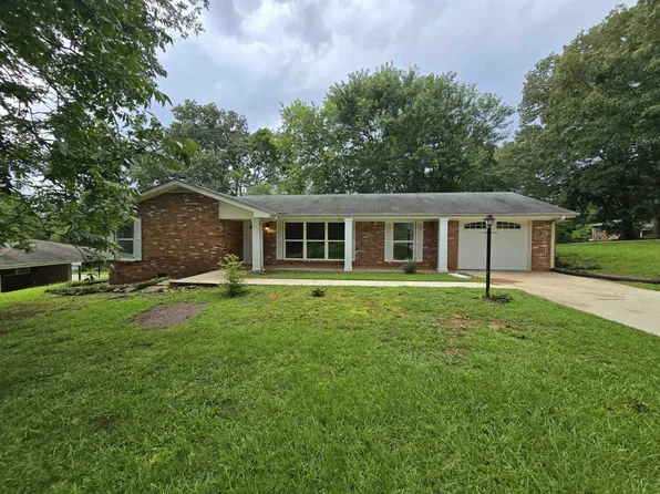 275 Parks Dr, Russellville, AL 35653