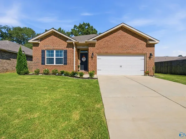 105 Branton Ct, New Market, AL 35761