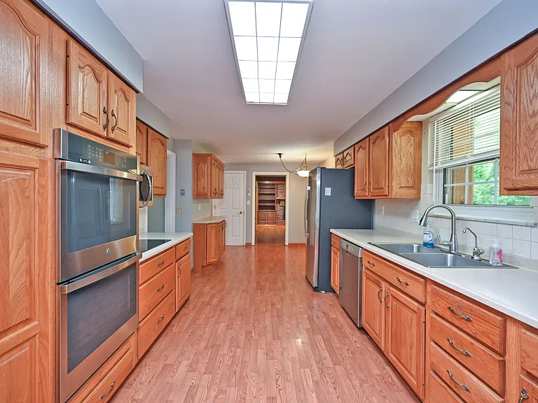 7777 Kugler Mill Rd — Photo 10