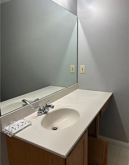 580 Rosebud Cir — Photo 14