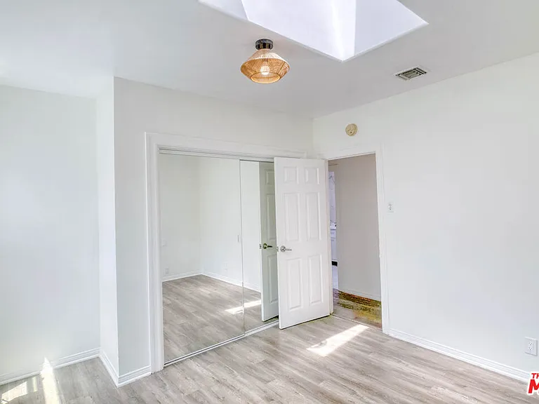 2127 Malcolm Ave — Photo 25