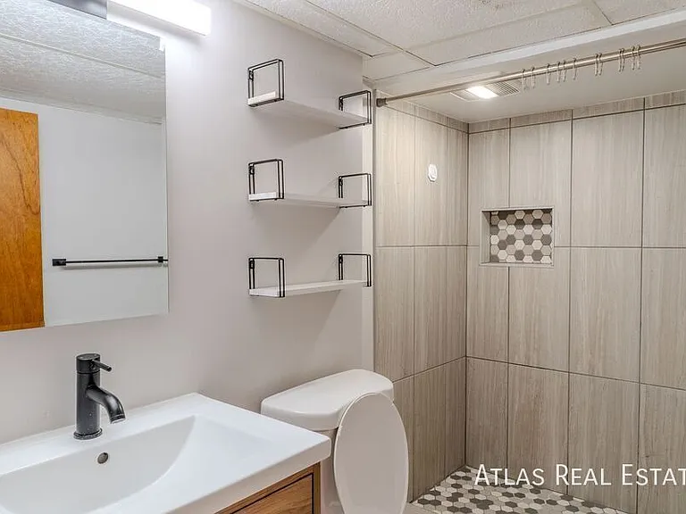 3653 W Union Ave — Photo 34