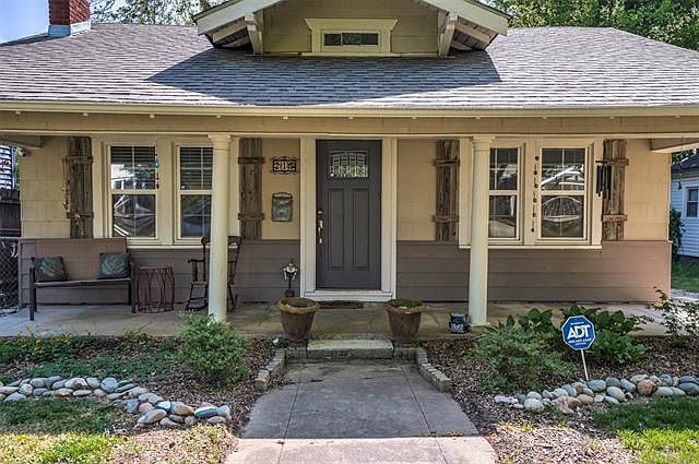 1st image of 215 S Florence Ave