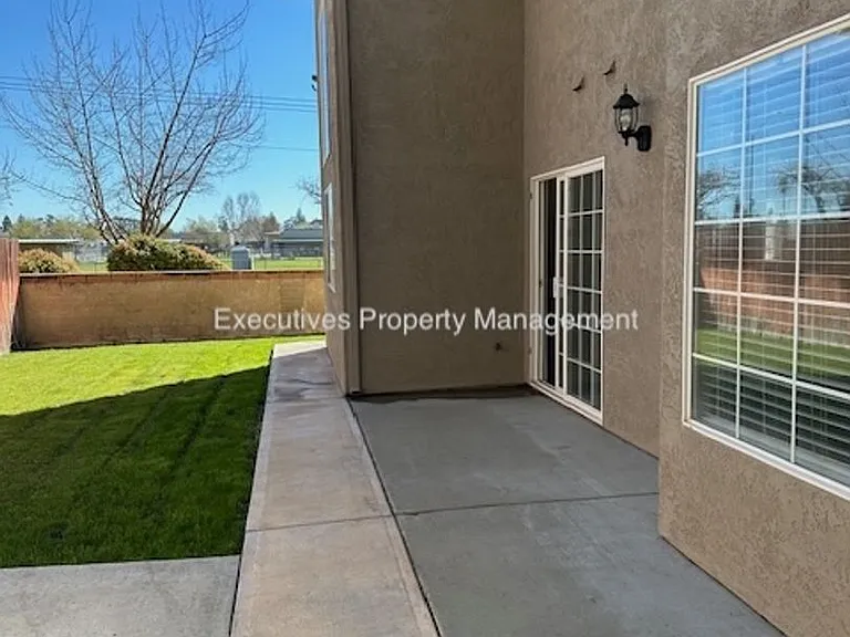 1103 Acapulco Ct — Photo 30