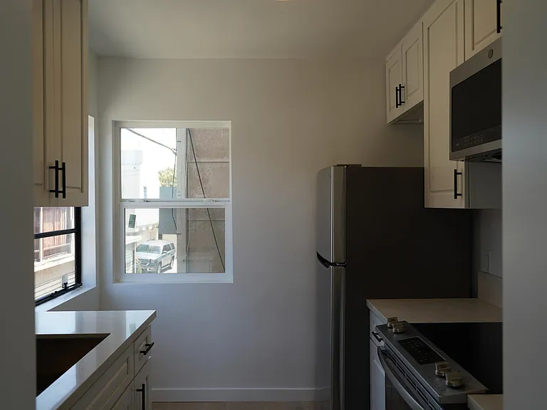 16 Nieto Ave — Photo 7