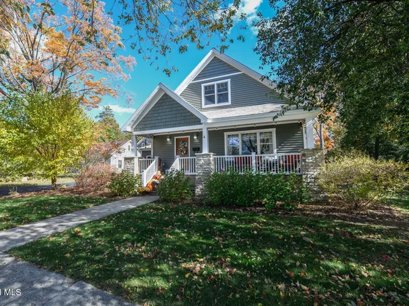 4 Seward Street, Saratoga Springs, NY 12866