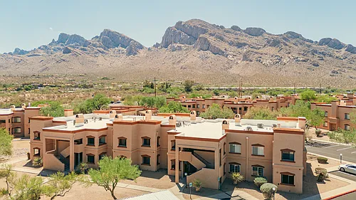 Pusch Ridge Apartments Photo 1