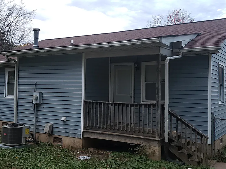 301 W Terrell St — Photo 9