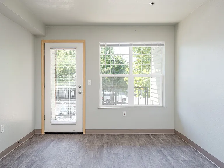 10th Street | Living Area