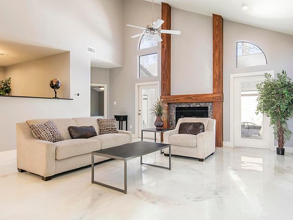 5th image of 204 Pembroke Ln
