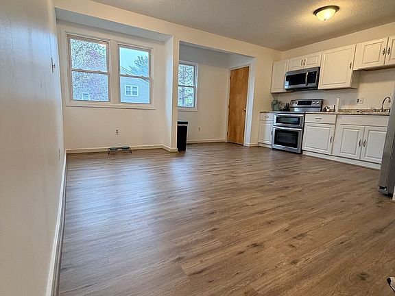 4th image of 23 Marion Rd #B