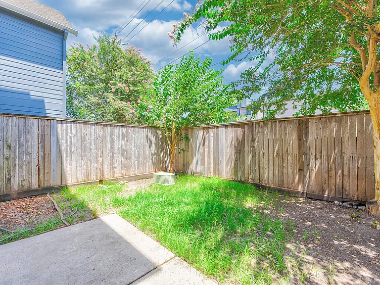 2616 Starboard Point Dr — Photo 33